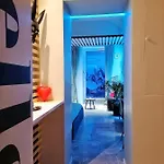 Hello Gorgeous باري